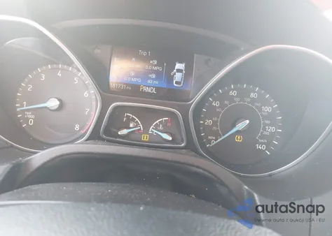 2016 Ford Focus S z USA, uszkodzony, nr VIN 1FADP3E29GL298555